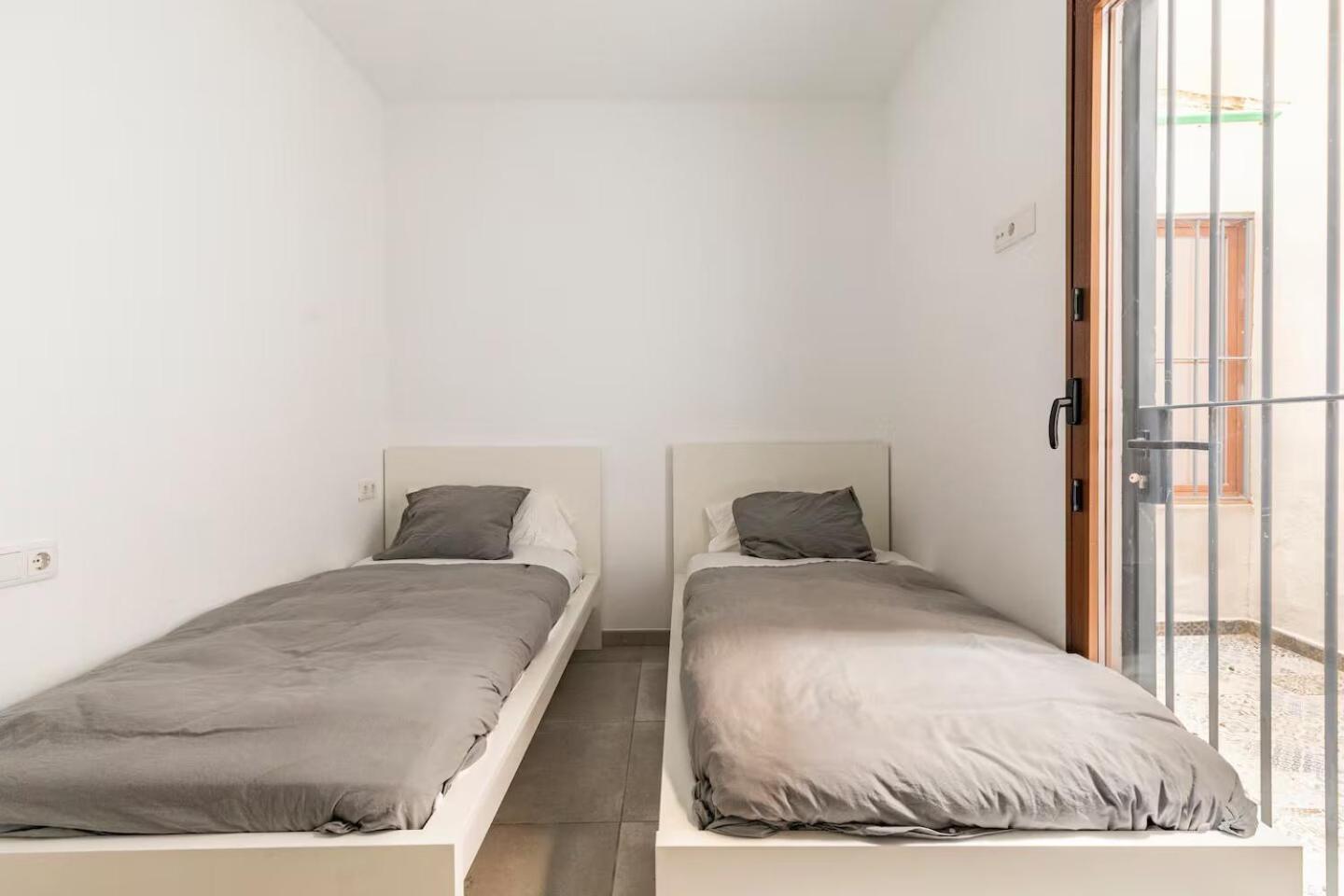 Vivienda Junto A Ruzafa - 12 Pax Y Mas Valência Exterior foto
